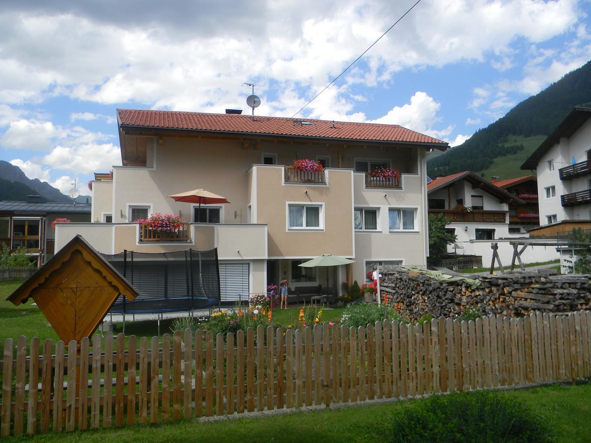 Hotel Haus Zentner Nauders Exteriér fotografie